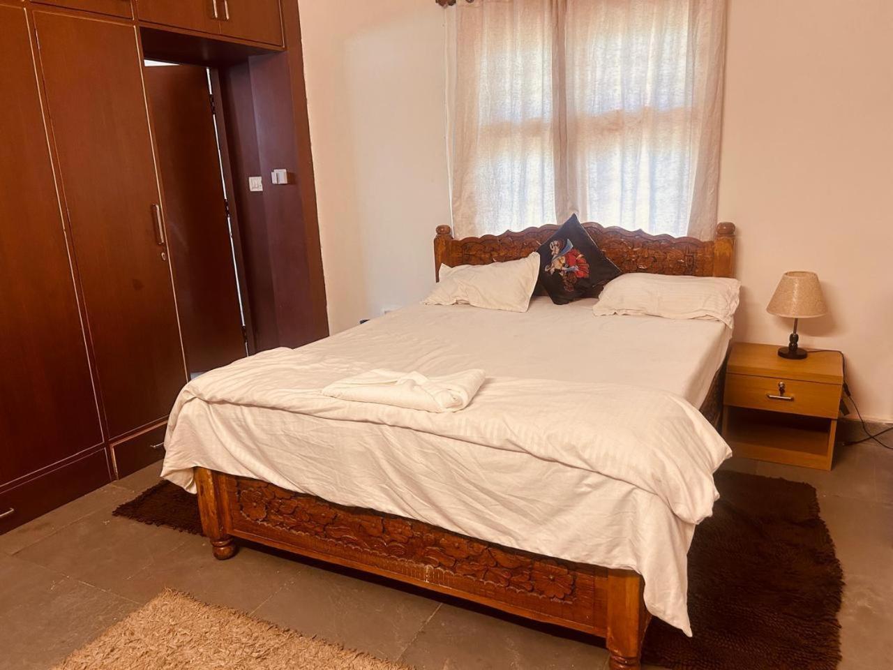 The English Gaon 4 Bhk Bhopal Eksteriør billede