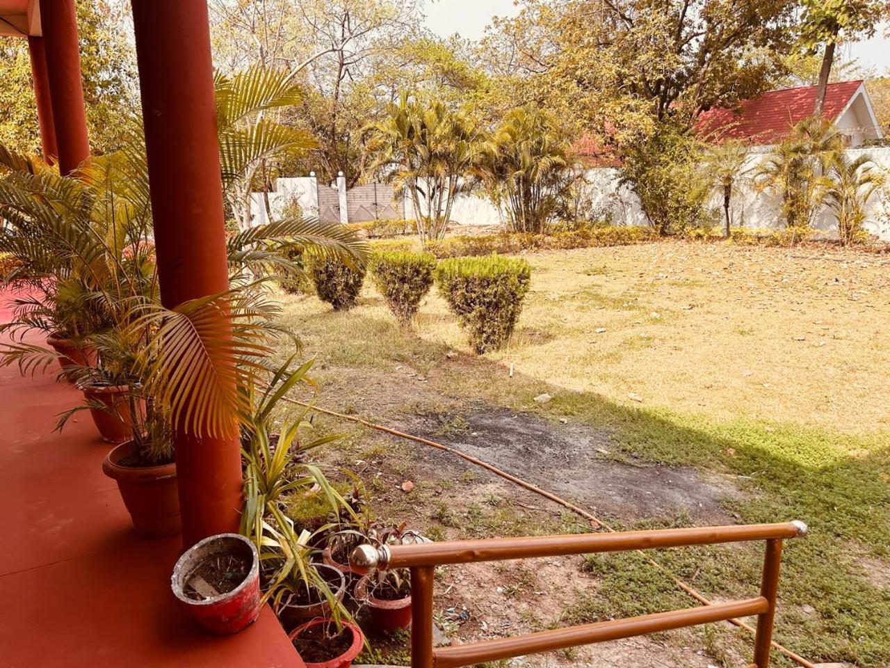 The English Gaon 4 Bhk Bhopal Eksteriør billede