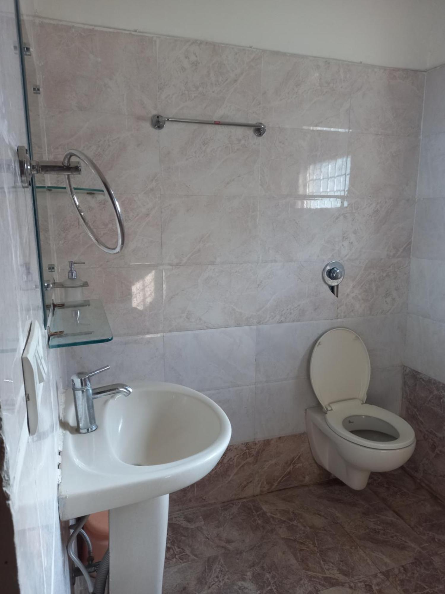 The English Gaon 4 Bhk Bhopal Eksteriør billede